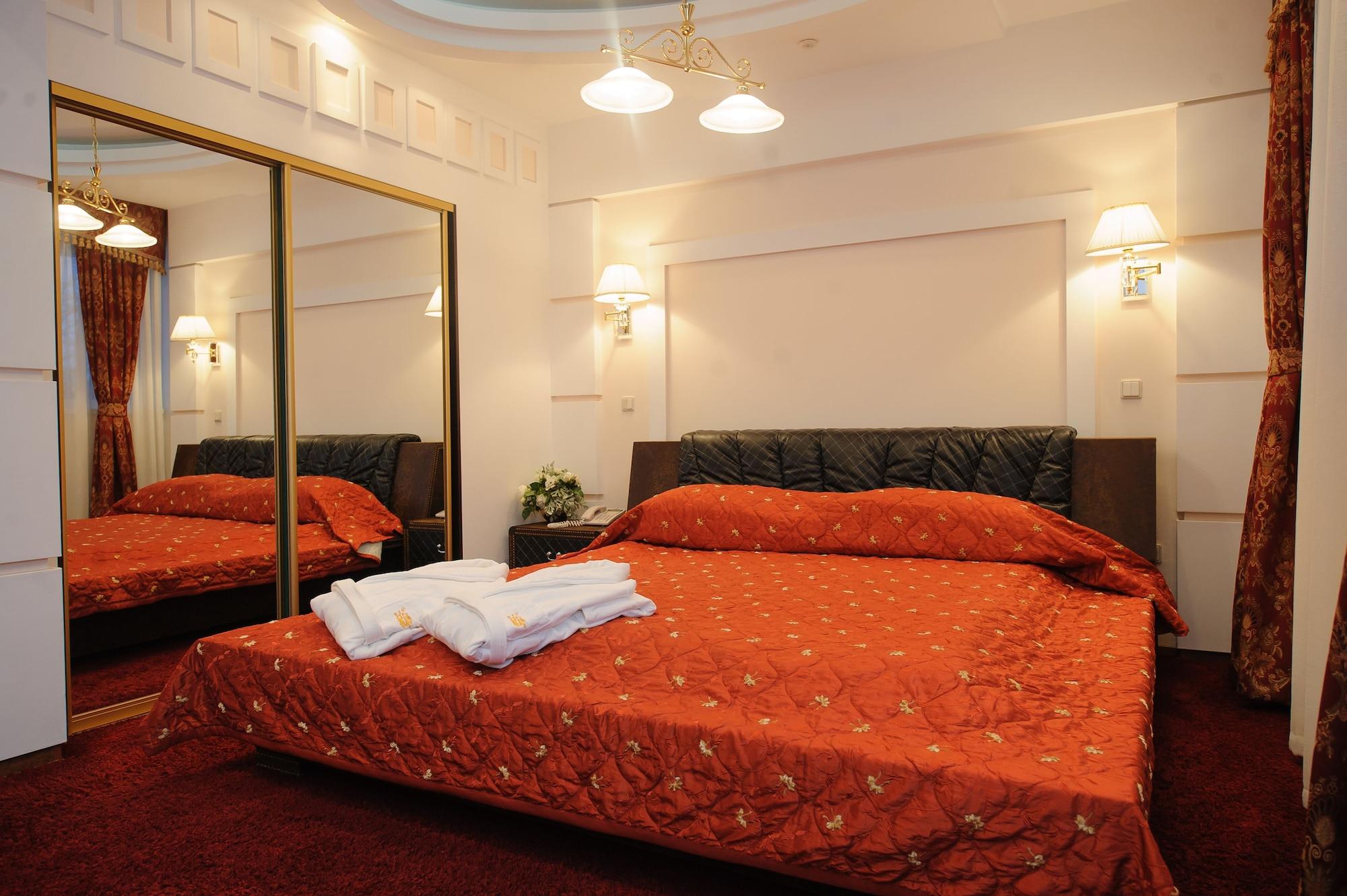 צ'יסינאו Hotel Royal Park מראה חיצוני תמונה