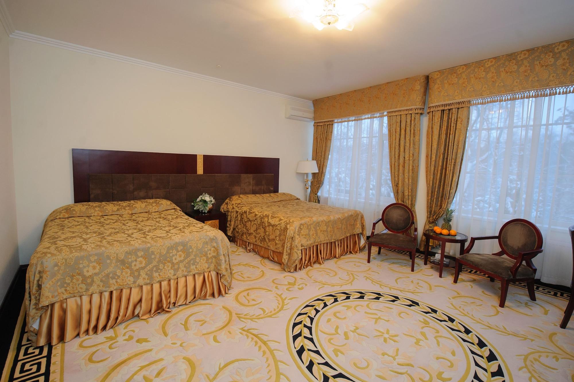 צ'יסינאו Hotel Royal Park מראה חיצוני תמונה