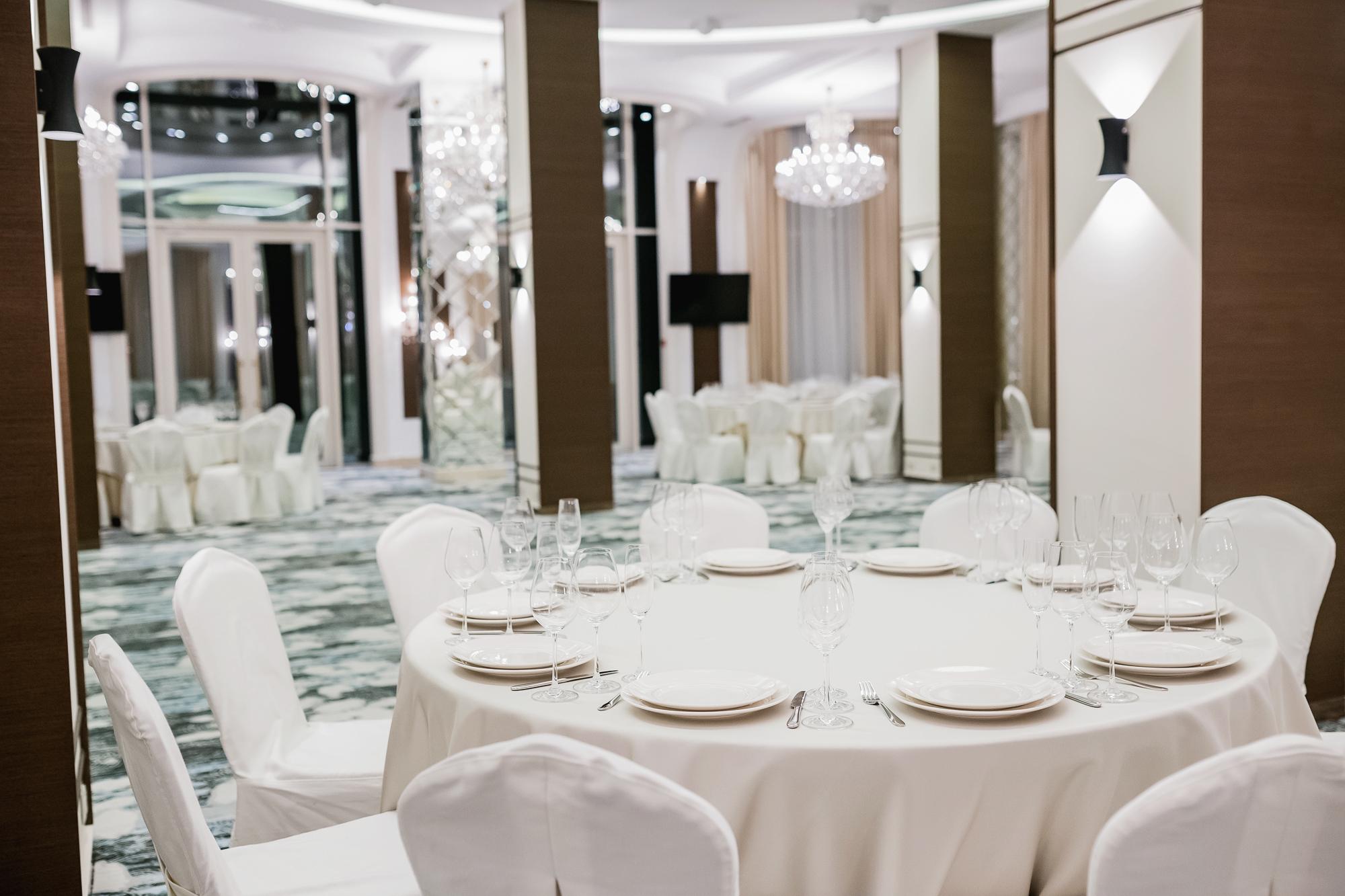 צ'יסינאו Hotel Royal Park מראה חיצוני תמונה