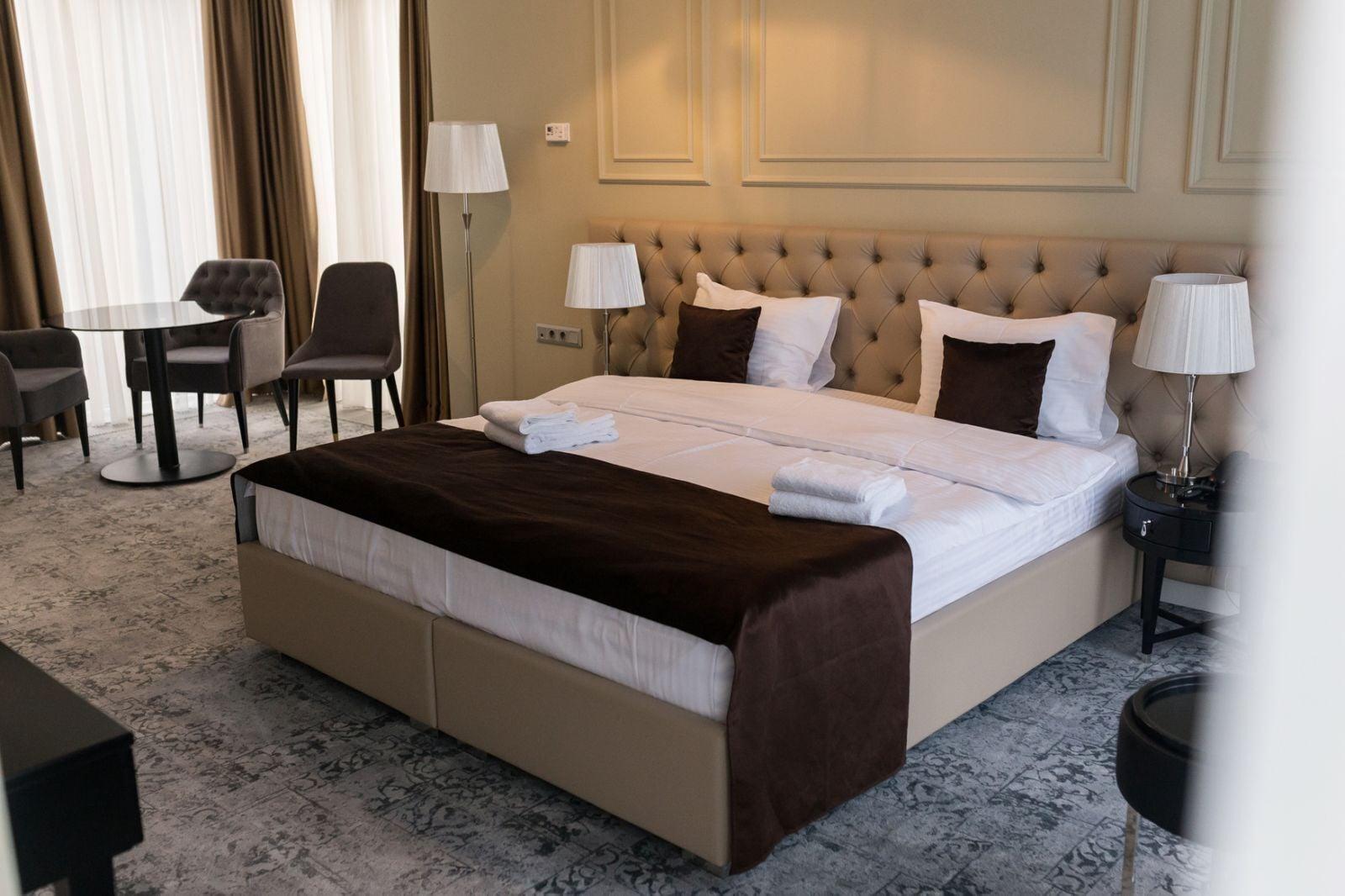 צ'יסינאו Hotel Royal Park מראה חיצוני תמונה